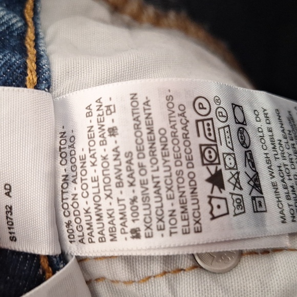 Levis 501 Distressed Style Regular Fit Jeans Women Waist Size 27 Length 28 - Picture 5 of 7